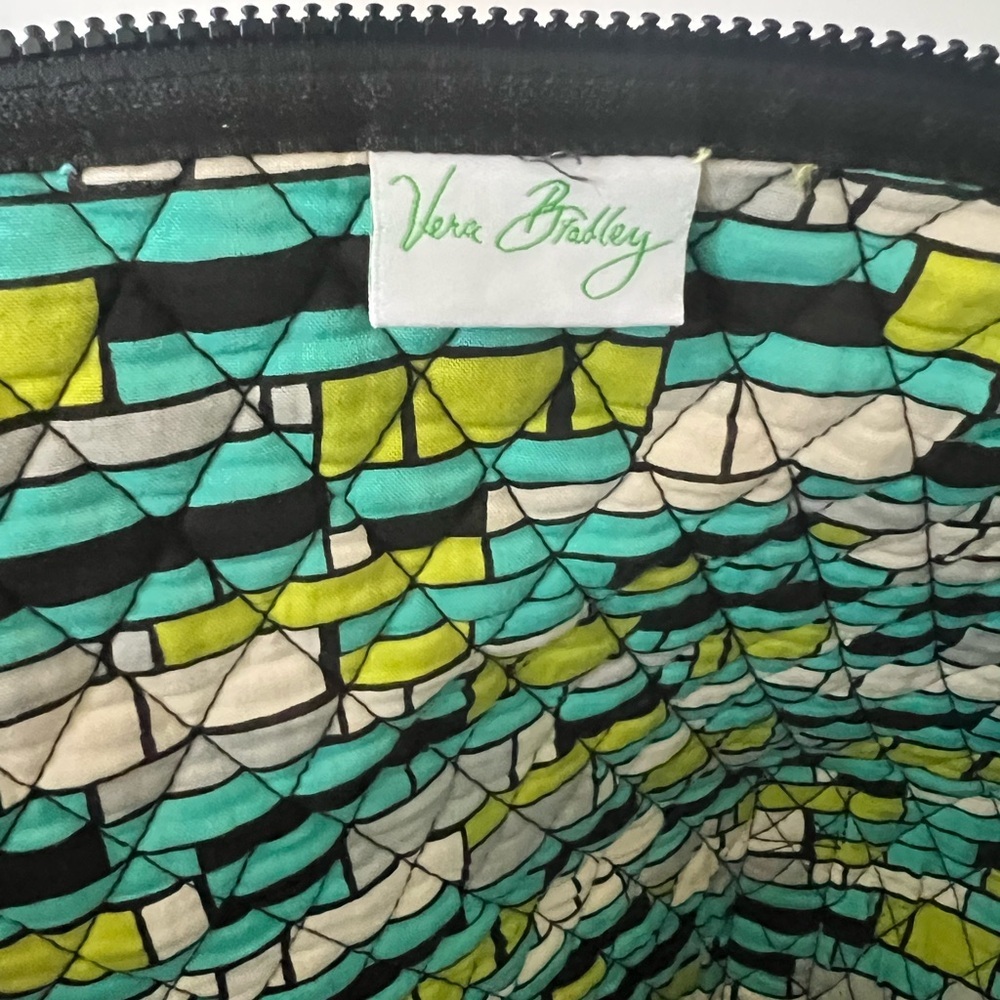 Vera Bradley Blue and Green Travel Bag with Quilted Cotton - Picture 13 of 14
